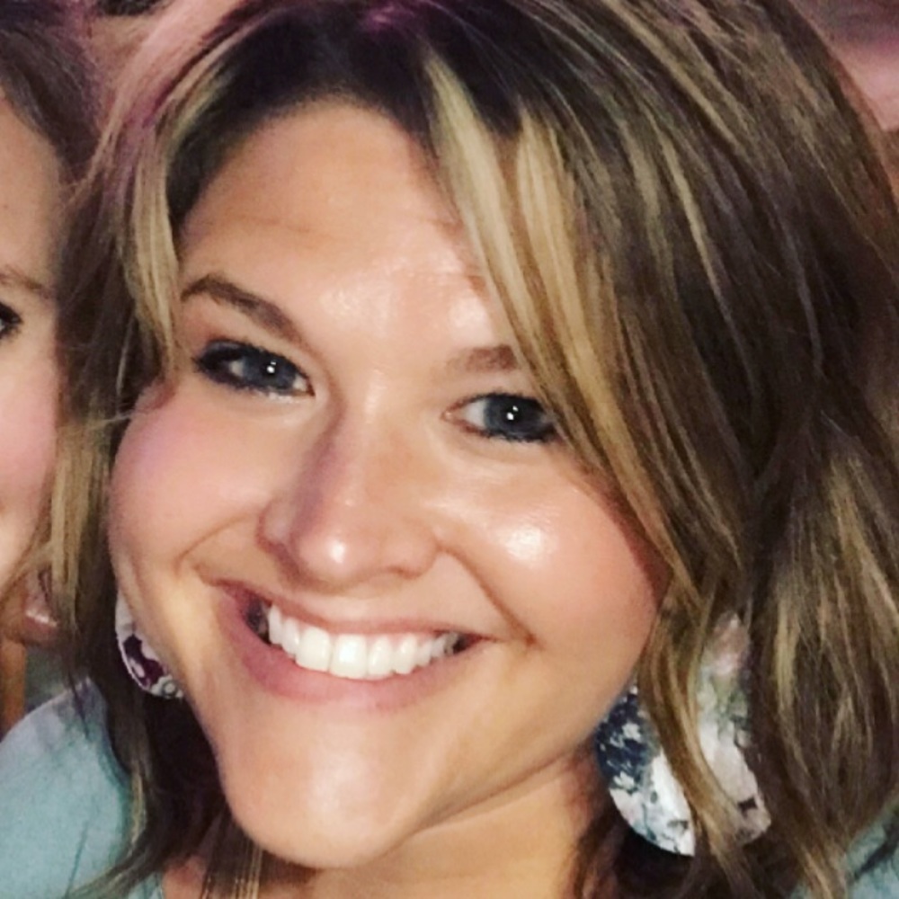 Meet your Posher, Kenzie